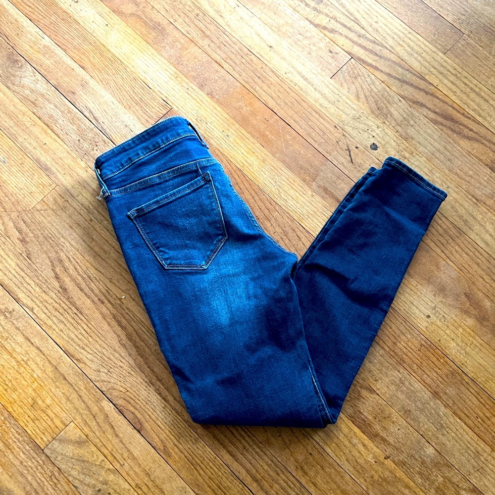 Women’s Size 4 Old Navy Rock Star Super Skinny Blue Jeans Preowned